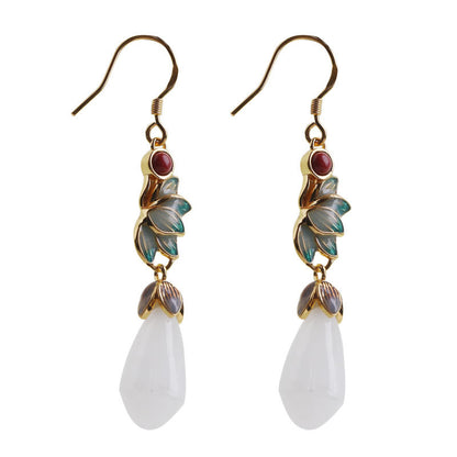Classic Gold Earring with Timeless Appeal