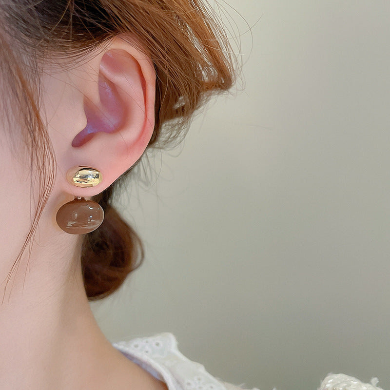 Classic Earring with Timeless Appeal