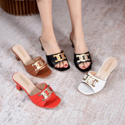 Graceful Orthopedic Sandals for Modern Look