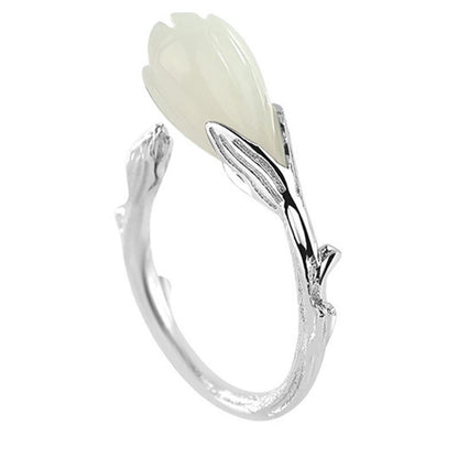 Classic Silver Ring with Timeless Appeal