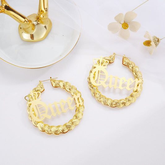 Charming Gold Earring for Any Occasion