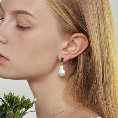 Beautiful Silver Earring with Unique Style