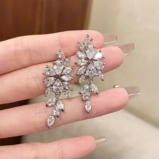 Charming Earring for Any Occasion