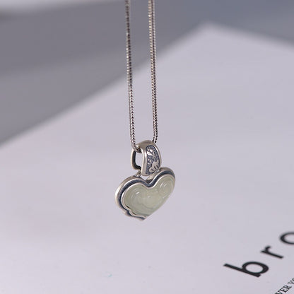 Beautiful Silver Necklace with Unique Style