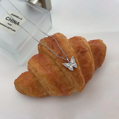 Charming Piece for Any Occasion