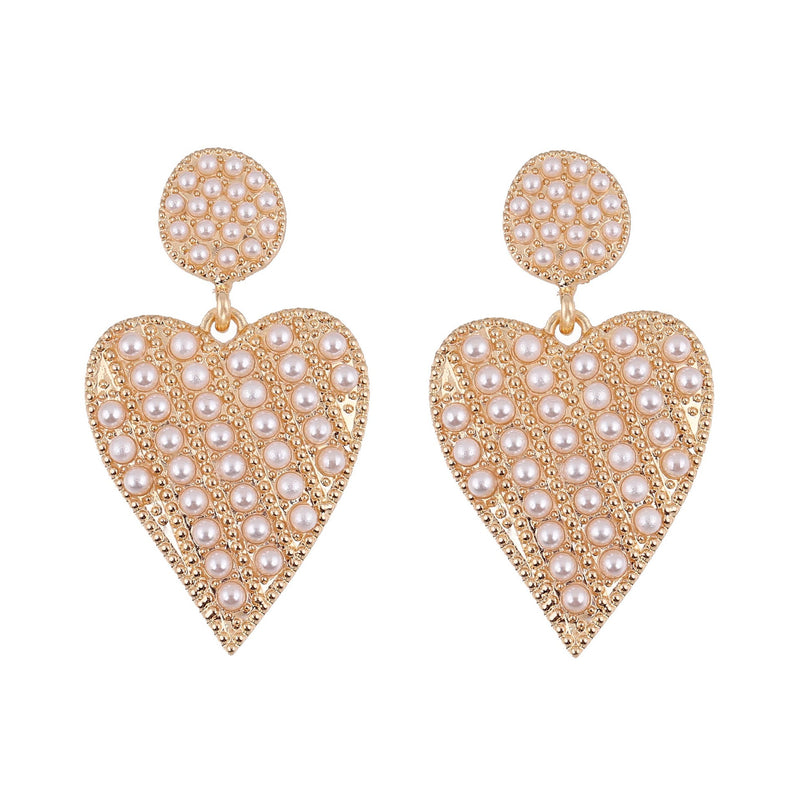 Romantic Pearl Earring for Special Moments