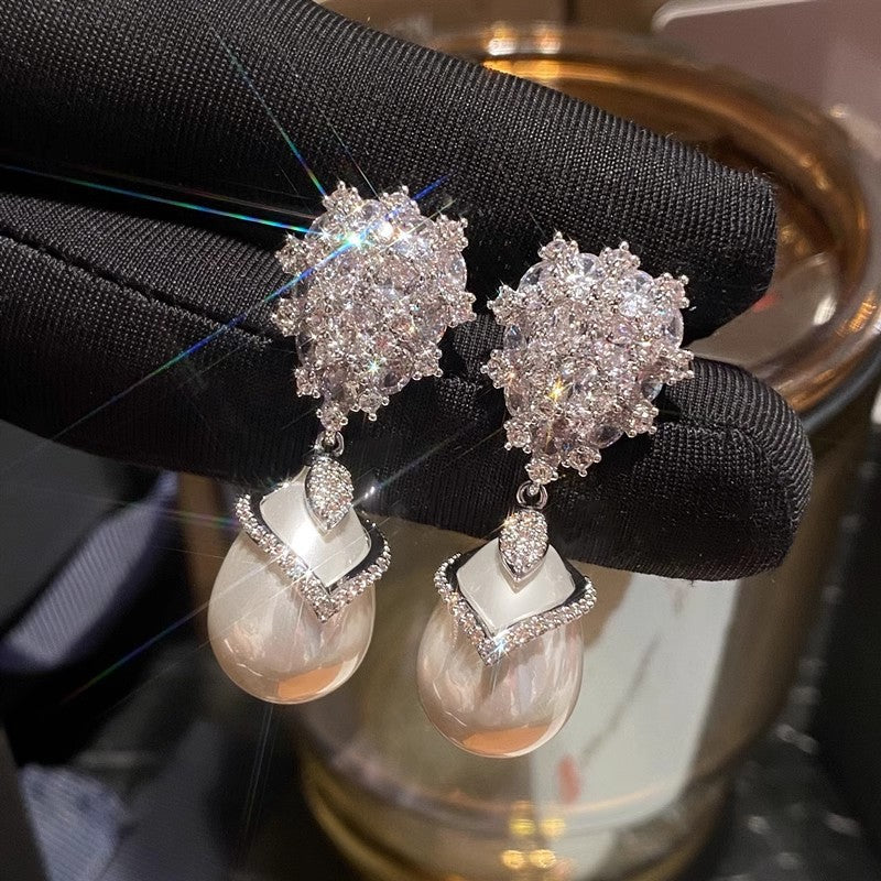 Stunning Pearl Earring for Daily Wear