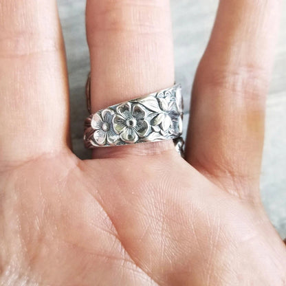 Classic Ring with Timeless Appeal