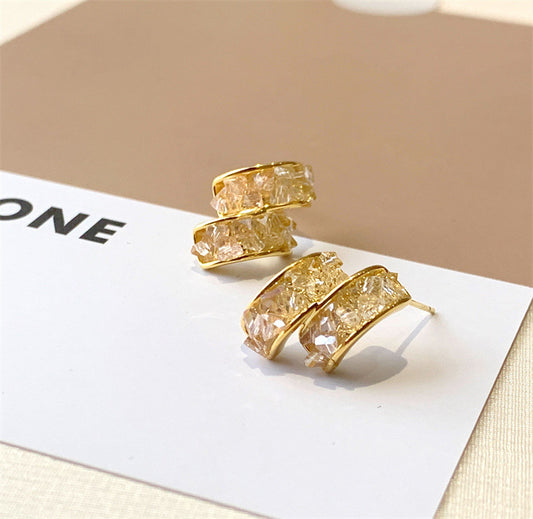 Charming Earring for Any Occasion