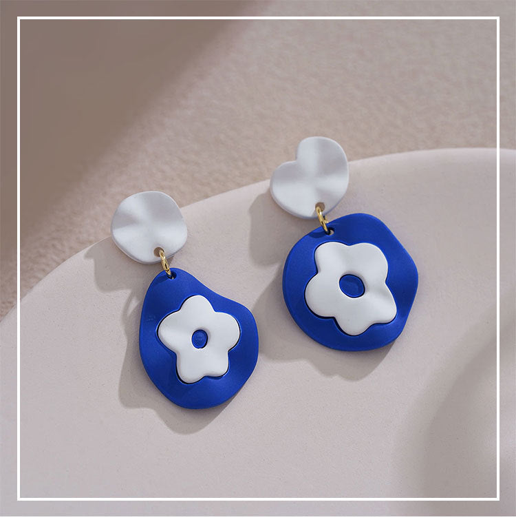 Classic Earring with Timeless Appeal