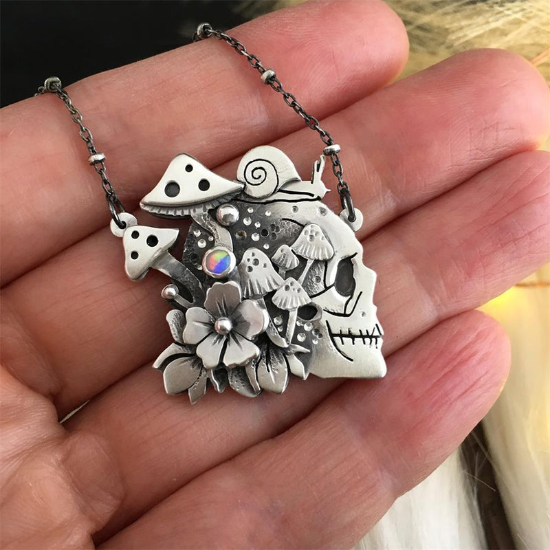 Beautiful Silver Necklace with Unique Style