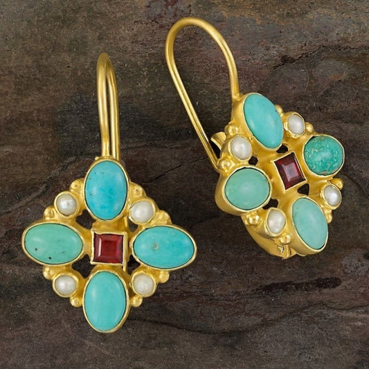 Classic Earring with Timeless Appeal