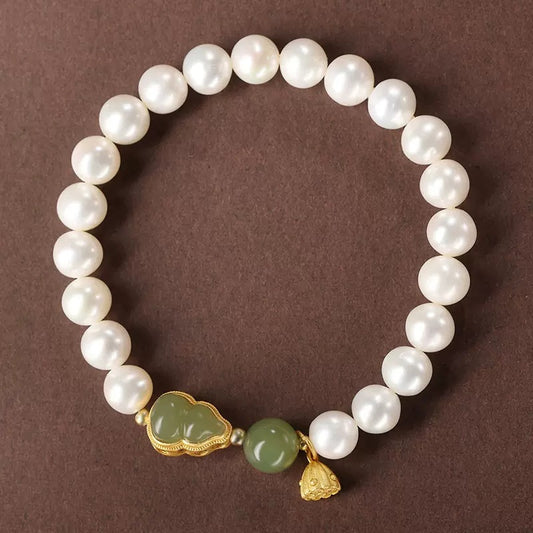 Beautiful Gold Bracelet with Unique Style