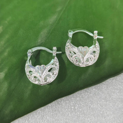 Classic Earring with Timeless Appeal