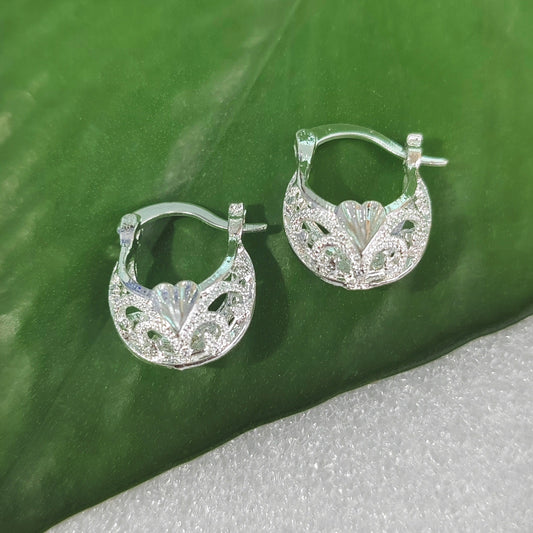 Classic Earring with Timeless Appeal