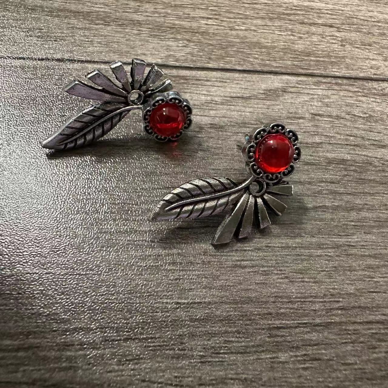 Vintage Handmade Earring