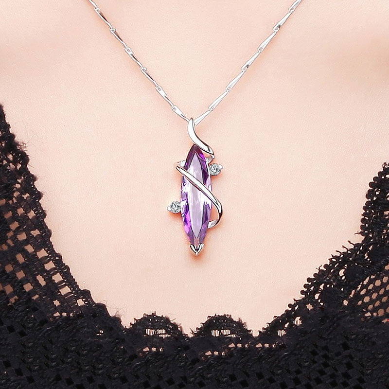 Romantic Necklace for Special Moments