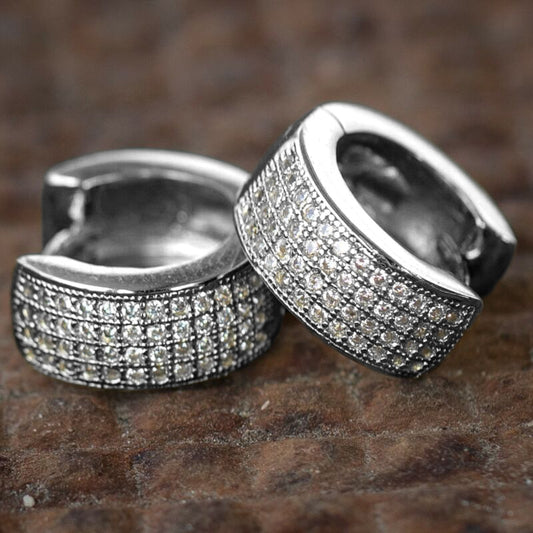 Charming Earring for Any Occasion