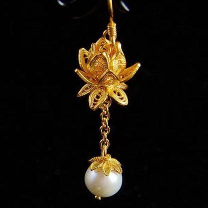 Delicate Artisan Pearl Earring
