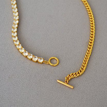 Romantic Gold Necklace for Special Moments