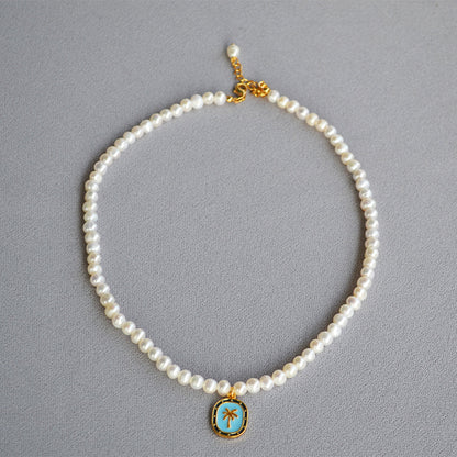 Romantic Pearl Necklace for Special Moments