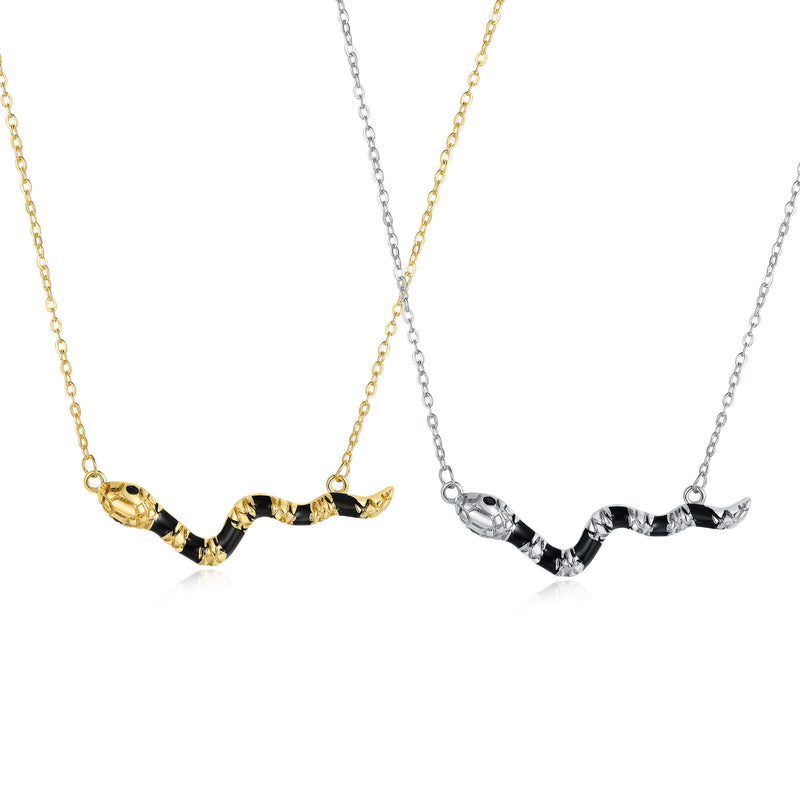 Classic Silver Necklace with Timeless Appeal
