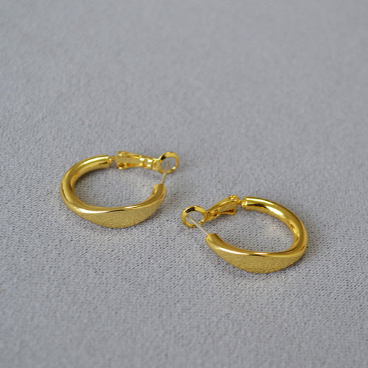 Elegant Silver Earring for Every Occasion