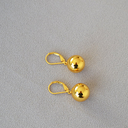 Delicate Artisan Gold Earring