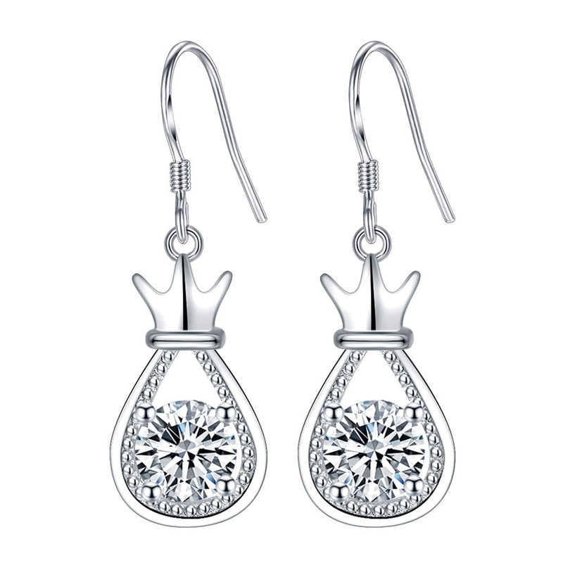 Romantic Silver Earring for Special Moments