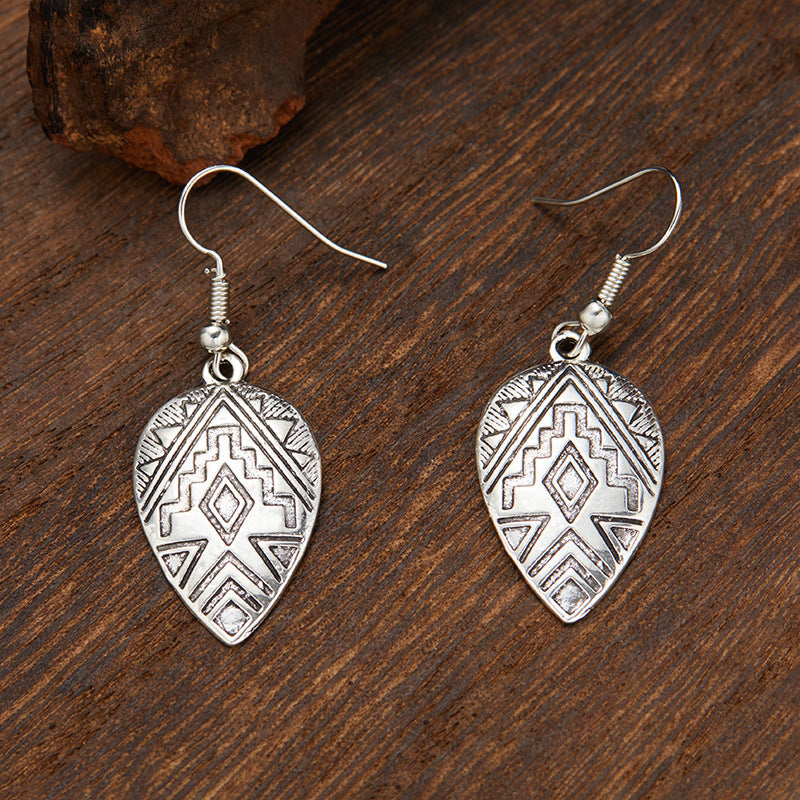 Charming Earring for Any Occasion