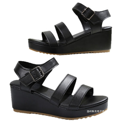 Graceful Orthopedic Sandals for Modern Look