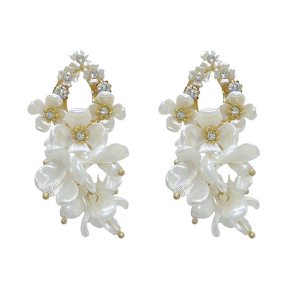 Romantic Earring for Special Moments
