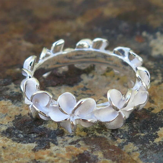 Charming Silver Bracelet for Any Occasion