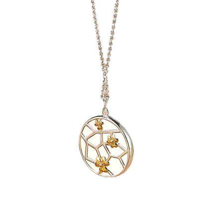 Classic Silver Necklace with Timeless Appeal