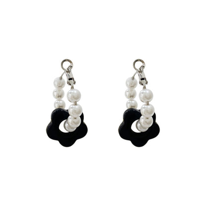 Romantic Pearl Earring for Special Moments