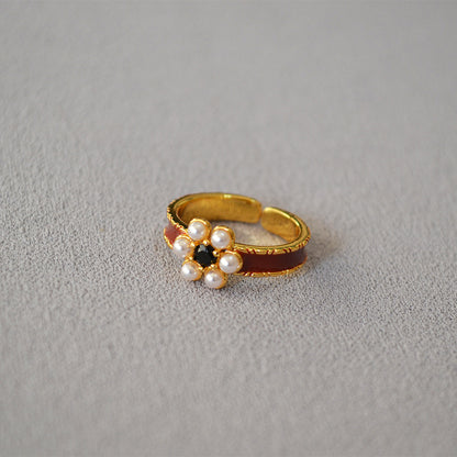 Romantic Gold Ring for Special Moments