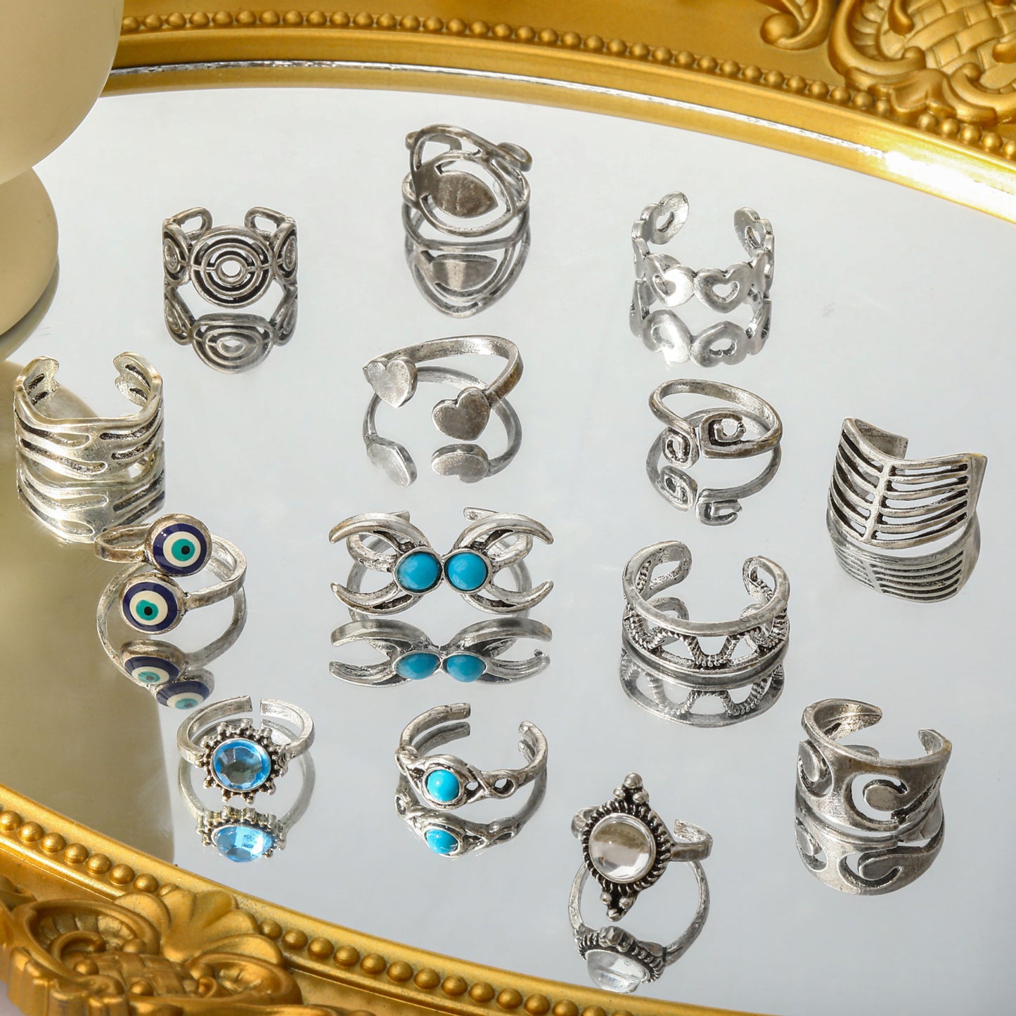 Beautiful Set with Unique Style