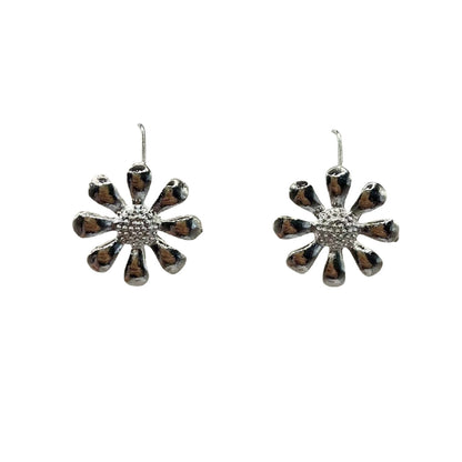 Romantic Silver Earring for Special Moments