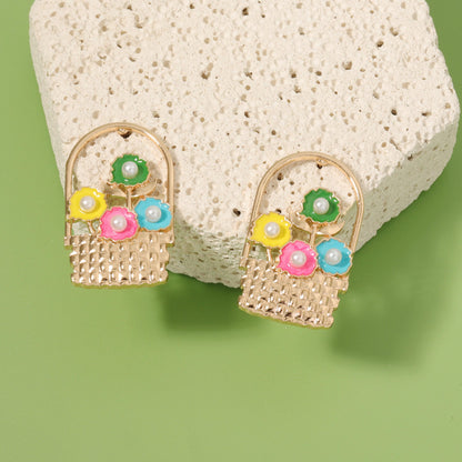Charming Piece for Any Occasion