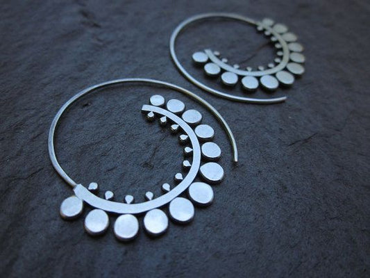 Charming Earring for Any Occasion
