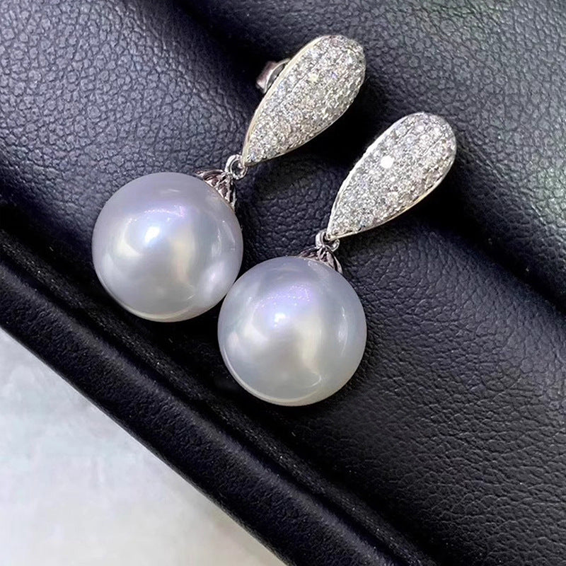 Charming Pearl Earring for Any Occasion