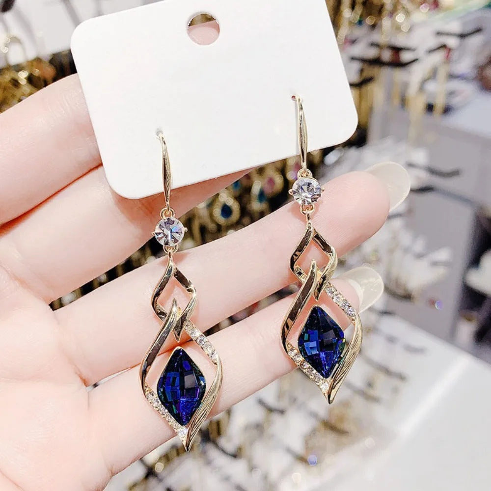Charming Earring for Any Occasion