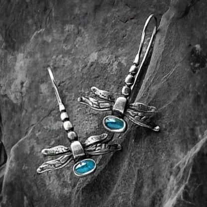 Charming Silver Earring for Any Occasion