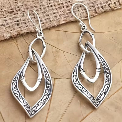 Charming Earring for Any Occasion