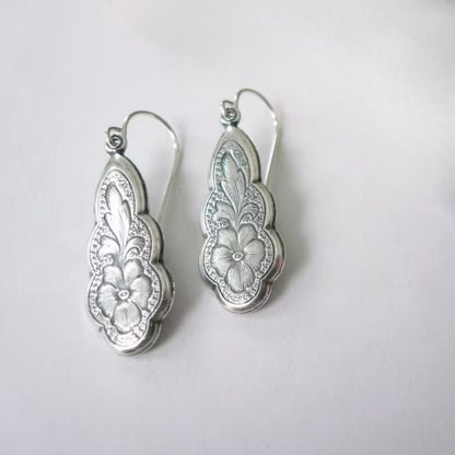Vintage Handmade Earring
