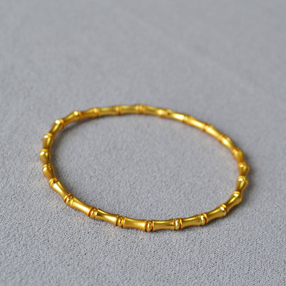 Romantic Gold Bracelet for Special Moments