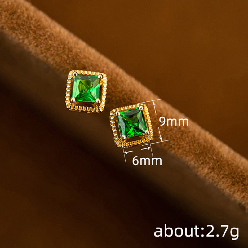 Delicate Artisan Gold Earring