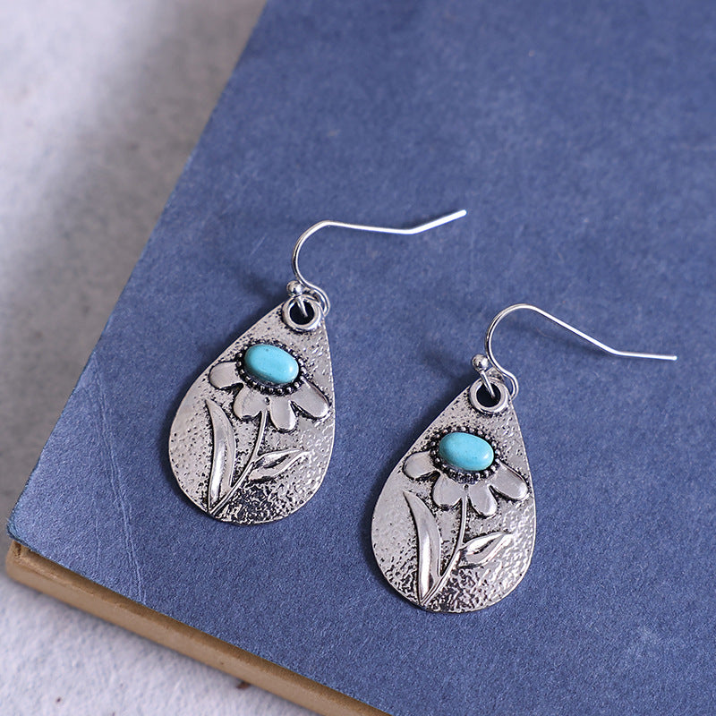 Charming Earring for Any Occasion