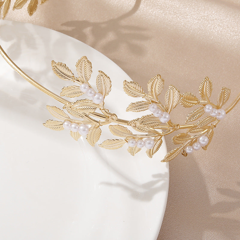 Stunning Gold Piece for Daily Wear