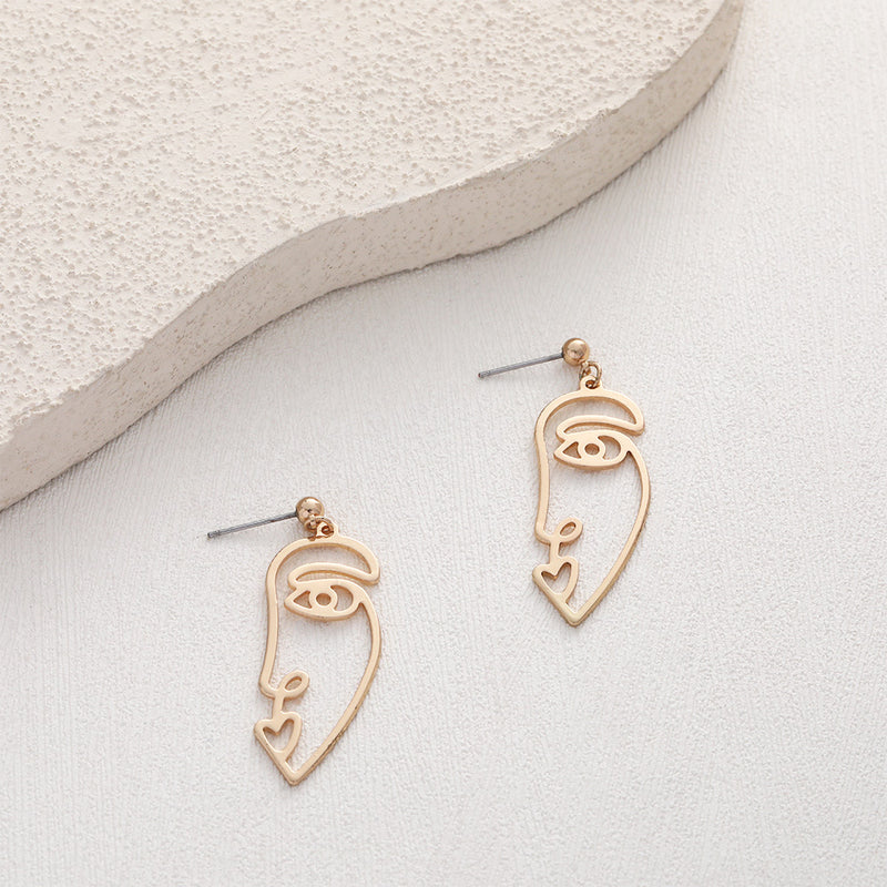 Romantic Earring for Special Moments